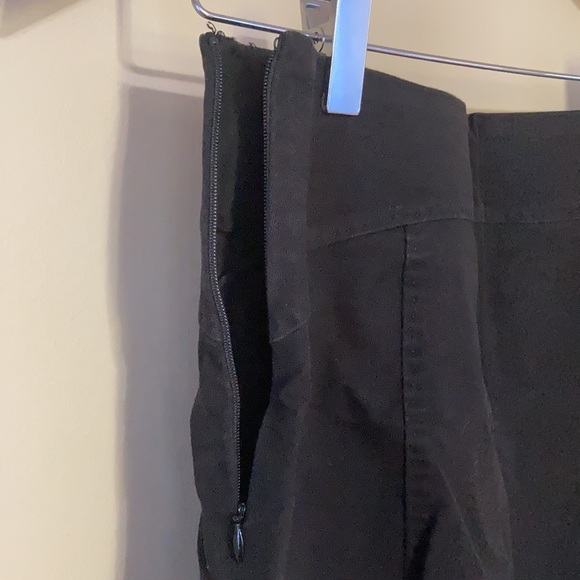 Black Banana Republic skirt - Picture 7 of 7